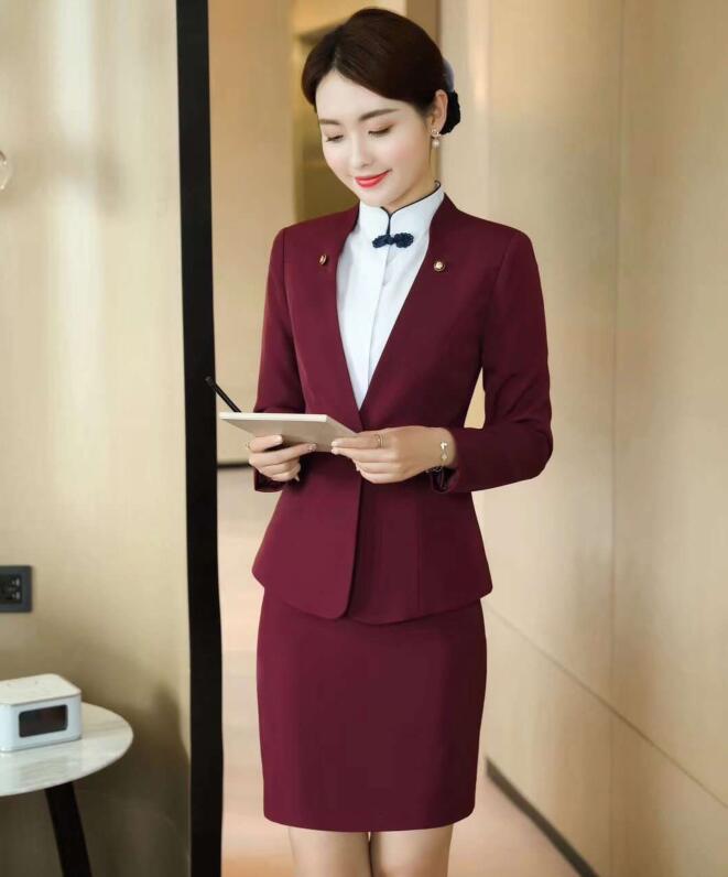 酒店(diàn)职业套装(zhuāng)需要南京职业装(zhuāng)定做公(gōng)司给设计