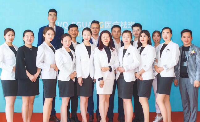南京西服定做厂家為(wèi)医(yī)疗美容机构定制服装(zhuāng)