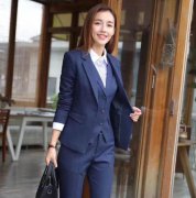 南京西服定做工(gōng)厂為(wèi)职业女士提供专业服装(zhuāng)定制